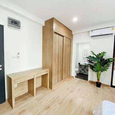 Gp House Apartment - Private Room Sukhumvit Bts Onnut Bangkok Luaran gambar